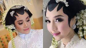 Pengantin adat jawa hijab paes. 7 Make Up Paes Untuk Yang Berhijab Nggak Usah Melepas Hijab Untuk Menikah Kaya Kahiyang Tribunstyle Com