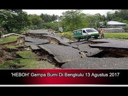 Berita terbaru hari ini tanggal 16 november 2014 10.00 trvid berita terbaru hari ini indonesia dan luar negeri special thanks. Heboh Gempa Bumi Di Bengkulu 13 Agustus 2017 Berita Terbaru Hari Ini Youtube