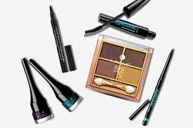 eye makeup essentials to play up your