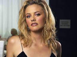 Did Alicia Silverstone Have Plastic Surgery? Everything You Need To Know! - Plastic  Surgery Stars