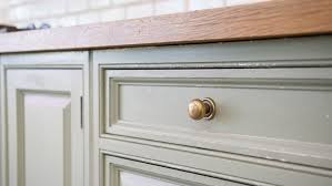 The kitchen remodeling experts at hgtv.com share tips on when it's time to replace rather than reface your kitchen cabinets. How Much Does Kitchen Cabinet Refacing Cost Angi