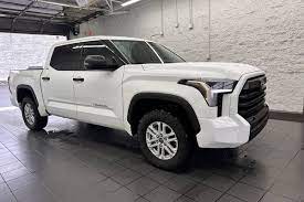 used toyota tundra for in west