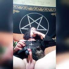 CHRISSIE cumming for Satan again | xHamster