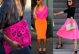 colors that go with neon pink clothes