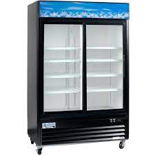 Avantco Merchandiser Refrigerator W
