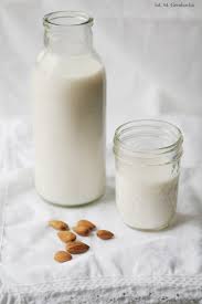 Czy domowe mleko roÅlinne jest dobrym ÅºrÃ³dÅem wapnia ?