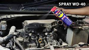 HOW TO CLEAN A GREASY ENGINE WITH WD‑40®?