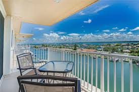 clearwater beach fl condos