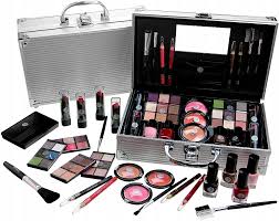 cosmetic 2k fabulous beauty train case