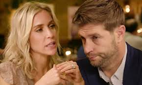 Her long hair was often open and sleek with some texturing and color effects to bring more dimension to the light. Kristin Cavallari Breaks Down In Tears In Trailer For Very Cavallari Season Three Daily Mail Online