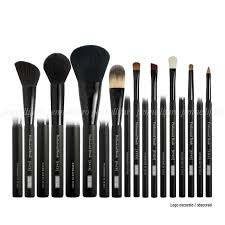 brushes line for a cosmetic brand