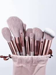 blush brush makeup tools