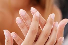 healthy nails benefits of jojoba oil