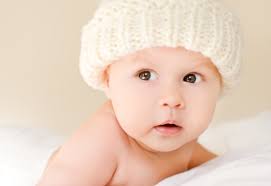 This sweet little knit hat is an easy pattern that works up in no time! 23 Free Knitting Patterns For Baby Hats Beanies Knitting Women