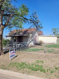 210 north taylor garden city ks 67846