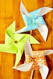 how to make paper pinwheels for spring