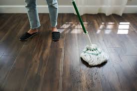 how to clean hardwood floors video and