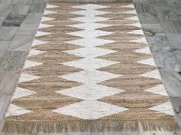 square hand tufted carpets at rs 80