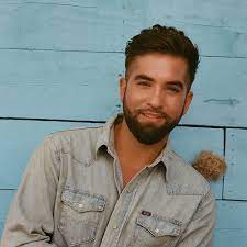 Born july 3, 1996), also known mononymously as kendji, is a french singer and guitarist. Kendji Girac Alben Songs Playlists Auf Deezer Horen