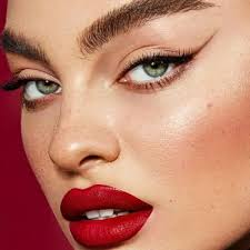 eye makeup tips to go with red lipstick
