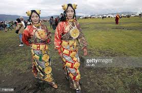 445 Traditional Tibetan Dress Photos and Premium High Res Pictures - Getty  Images