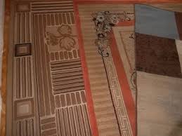 Всички мокетени килими са произведени по технологията хромождет, това означава, че продуктите се произвеждат от специални машини, които инжектират багрилна боя върху. Komplekt Moketeni Pteki Adbgt Furni