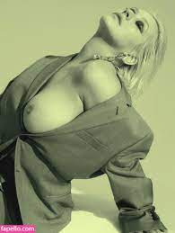 Christina Aguilera / xtina Nude Leaked Patreon Photo #560 - Fapello