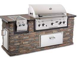 Adding an outdoor kitchen island gives you flexibility and increased storage. Kitchen Outdoor Kitchen Modular And 36 Lowes Built In Grill Modular Outdoor Kitc Outdoor Kitchen Grill Outdoor Kitchen Countertops Outdoor Kitchen Appliances