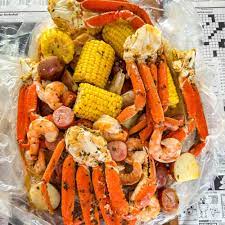 seafood boil in a bag with garlic