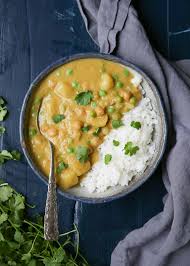 slow cooker red lentil pea curry