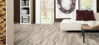 installation of laminate flooring with