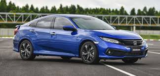 The 5 seater hatchback car has 133 mm ground clearance, 2697 mm wheel base and has a fuel tank capacity of 47 l. Driven 2020 Honda Civic 1 5l Vtec Turbo Facelift Review Same And More