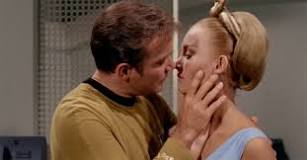 how-many-girlfriends-did-captain-kirk-have