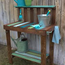 make a garden potting bench