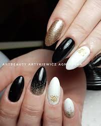 They will perfectly match your shining accessories. 50 Stunning Black And White Nail Designs That Are Easy To Create In 2020