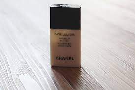 chanel base lumiere illuminating makeup