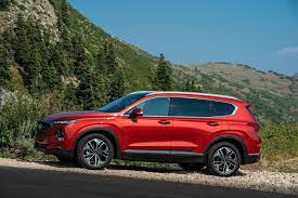 Choosing the right suv for you and your family can be a daunting task even between two similar models like the 2020 hyundai santa fe and the 2020 hyundai tucson. 2020 Hyundai Santa Fe Vs 2020 Hyundai Tucson Compare Crossovers