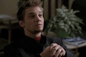 Последние твиты от jeremy renner (@jeremyrenner). Jeremy Renner As A Bb Vampire On Angel Is The Perfect Birthday Tbt Mtv
