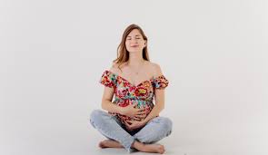 Simpatias para engravidar rápido: 6 opções poderosas para fazer