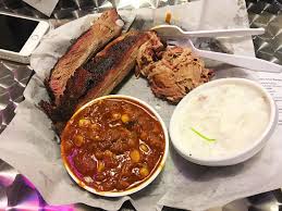 moonie s texas barbecue discover lake
