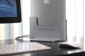 vertical dock for macbook pro retina by