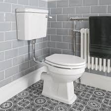 To maintain the pristine condition of the seat clean this toilet seat with a soft damp cloth while avoiding abrasive cleaners. Milano Richmond White Traditional Round Floor Standing Toilet Pan With Low Level Cistern And Wooden Seat