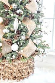 decorate a tabletop tree