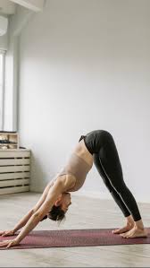 best yoga poses for digestion and bloating