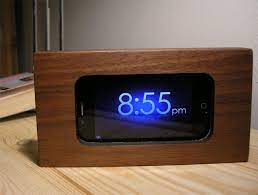 wooden iphone 4 alarm clock dock