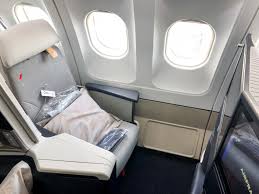 Review Air Frances New Business Class Seat On The A330 Cdg Iah
