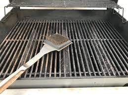how to clean rusty grill grates