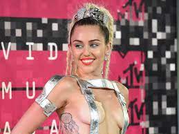 Miley Cyrus Reportedly Planning Naked Concert for Art (or Something) |  Vanity Fair