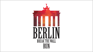 Photo walls look complicated, but they don't have to be with these useful tips and templates! Berlin Break The Wall Virtual Run Runner S World
