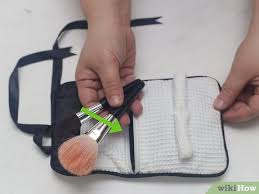 how to make an emergency makeup bag 12